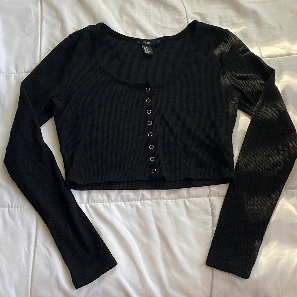 Forever 21 Black Long-Sleeve Ribbed Crop Top with Snap Rings
